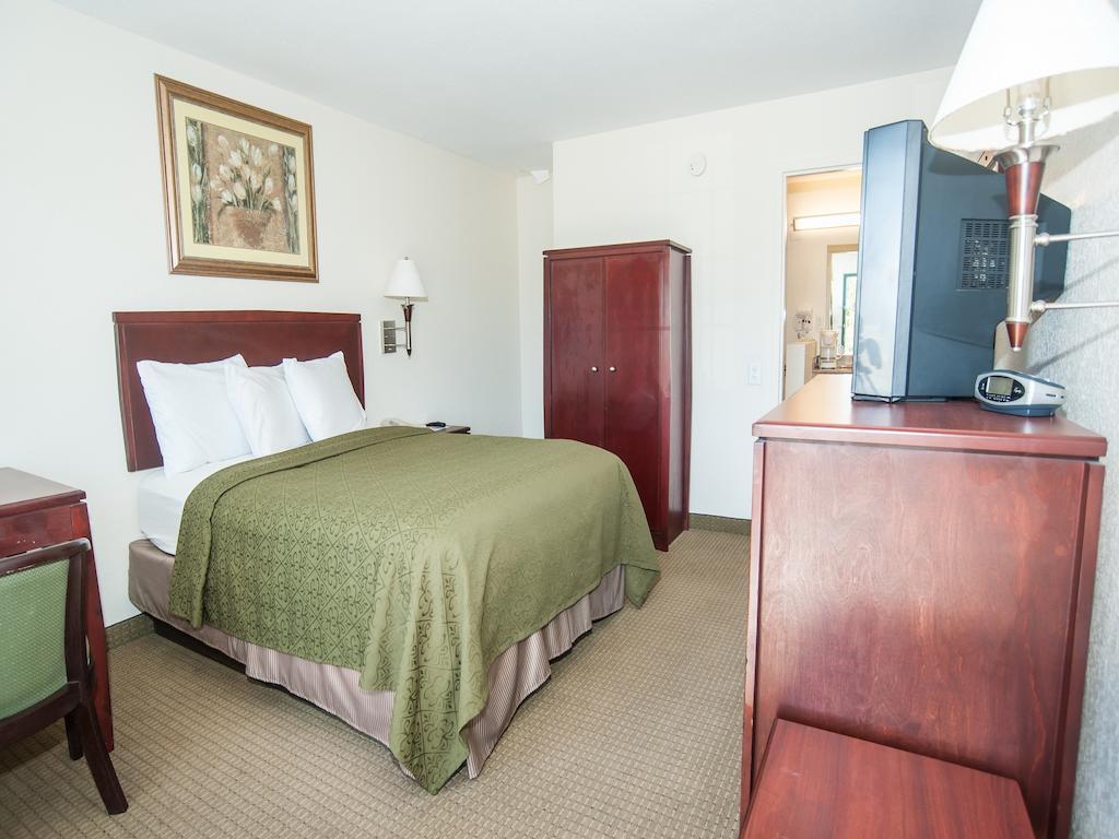 Econo Lodge Lloyd Eksteriør billede